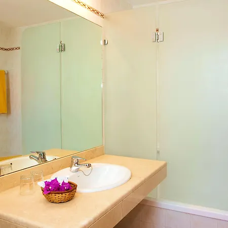 מלון Sbh Royal Monica 3*