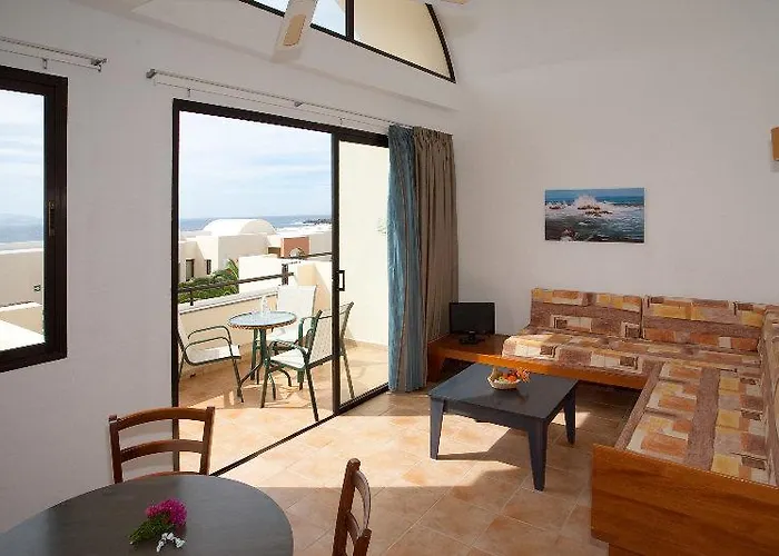 Sbh Royal Monica ホテル